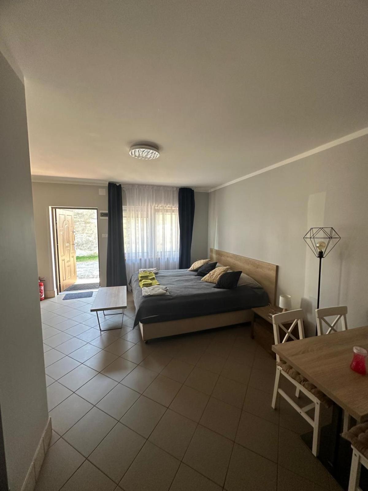Apartamenty Typu Studio 50 Metrow Od Morza ウストロニエ・モルスキエ エクステリア 写真